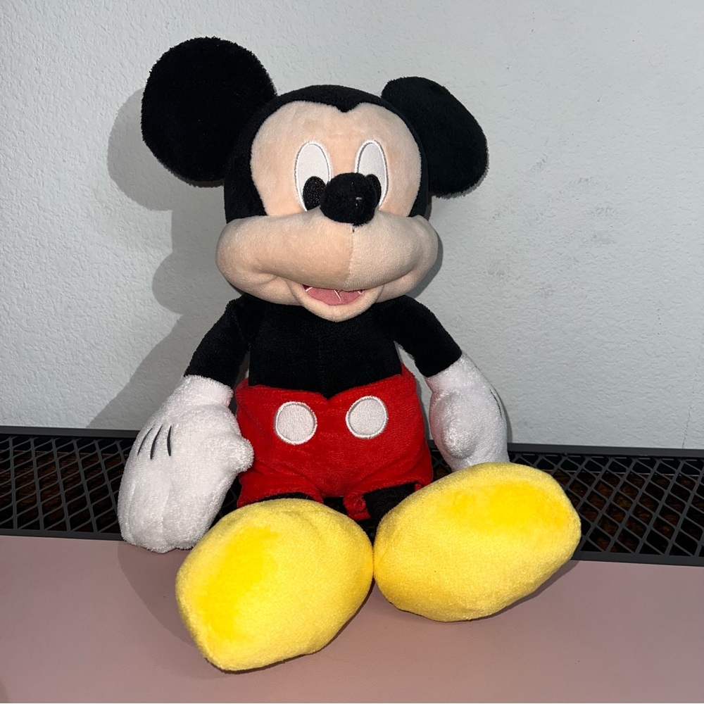 Mickey‎ Mouse Plush Doll Disney Store Original 14-15” Excellent Condition